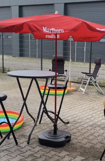 Partybox, Sta-tafels, drankkoelkast en biertafel/bank